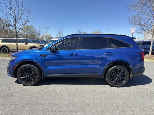 Sapphire Blue 2022 Kia Sorento SX