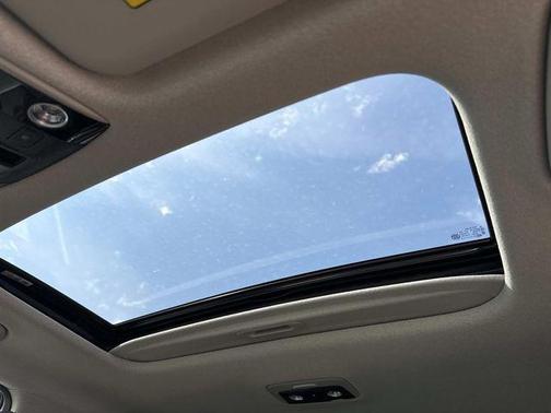 Aurora Black Pearl 2026 Kia Niro Touring