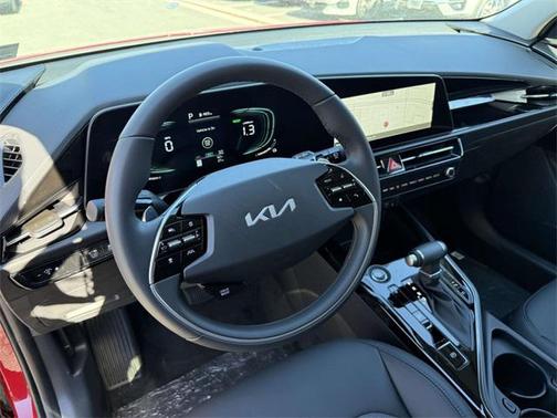 2025 Kia Niro EX