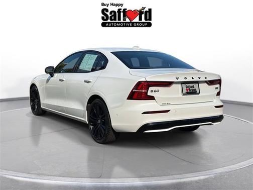 2024 Volvo S60 B5 Plus Black Edition