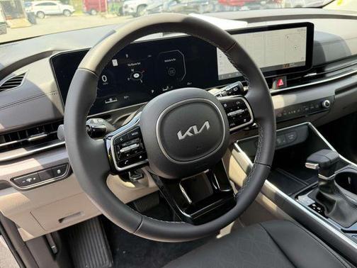 2026 Kia Carnival SX