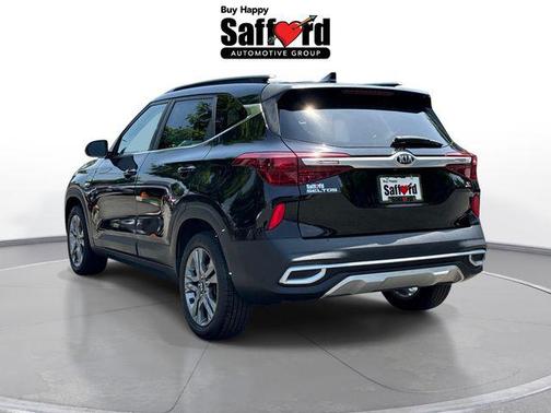 Cherry Black 2021 Kia Seltos S
