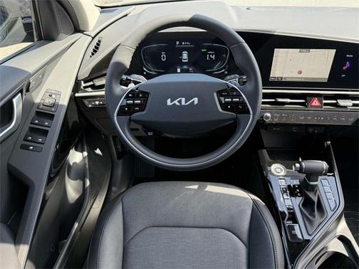 2025 Kia Niro SX