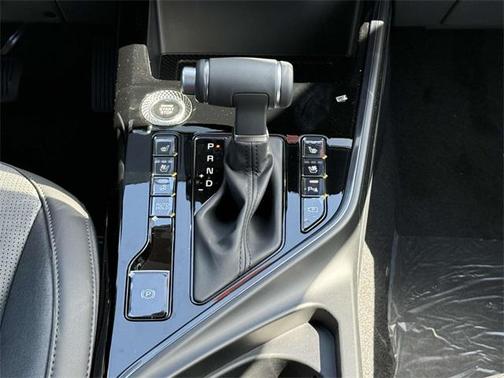 2025 Kia Niro SX