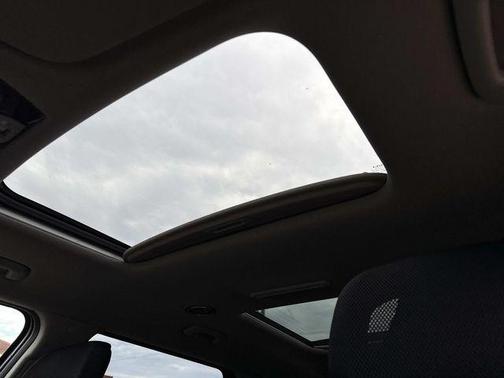 Ivory Silver 2026 Kia EV9 Wind