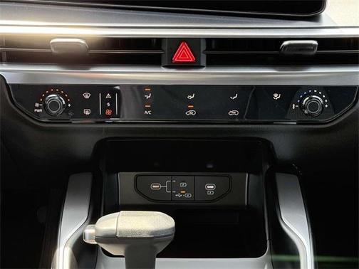 2025 Kia Sorento LX