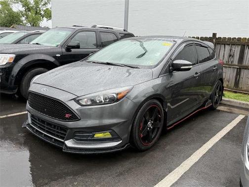 2018 Ford Focus ST