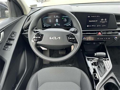 2025 Kia Niro LX