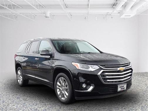 Photo 1 of 30 of 2021 Chevrolet Traverse High Country