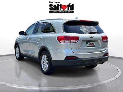 Sparkling Silver 2016 Kia Sorento LX