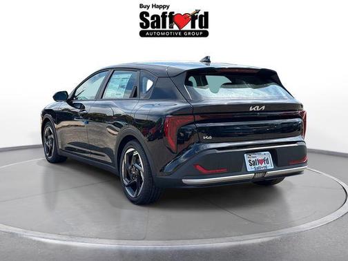 Aurora Black Pearl 2026 Kia K4 EX
