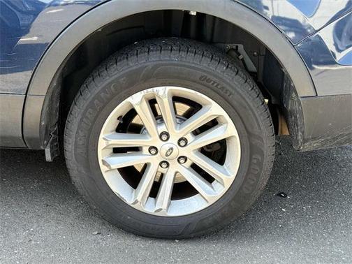 2016 Ford Explorer Base