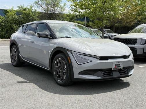 2025 Kia EV6 Light Long Range