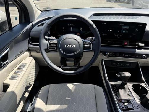 2025 Kia Carnival EX