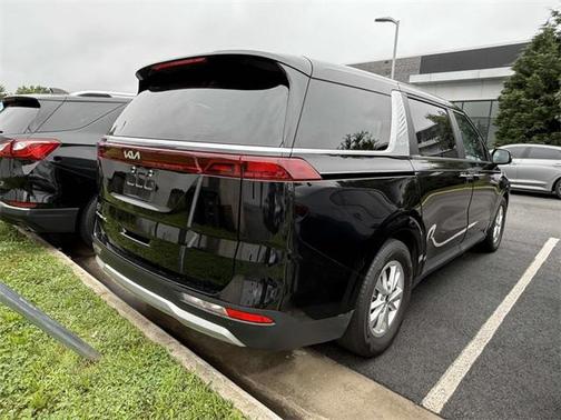 2022 Kia Carnival LXS