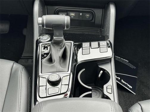 2025 Kia Sportage SX