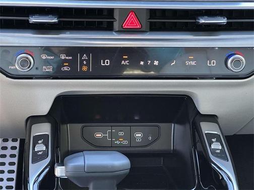 2025 Kia Sorento SX