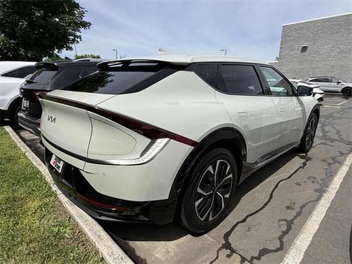 2022 Kia EV6 Wind
