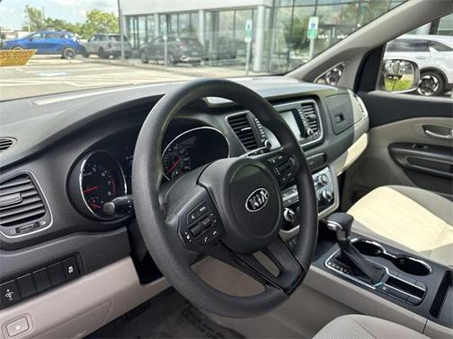 2020 Kia Sedona L