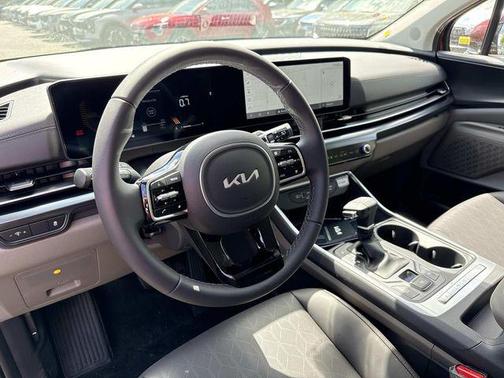 Flare Red 2026 Kia Carnival LXS