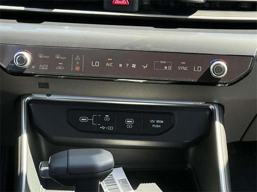 2025 Kia Carnival LXS