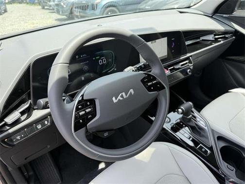 2025 Kia Niro EX