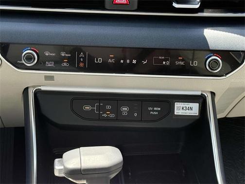 2025 Kia Carnival EX