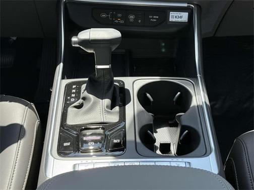 2025 Kia Carnival EX