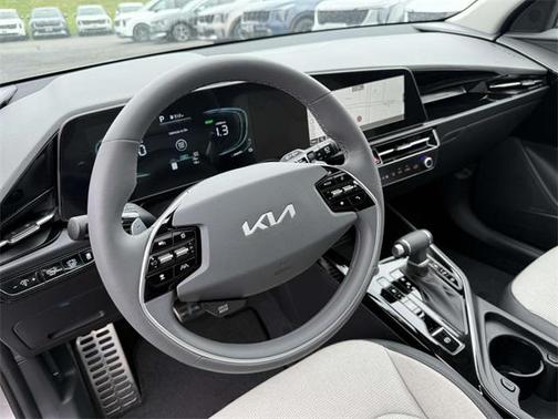 2025 Kia Niro Touring