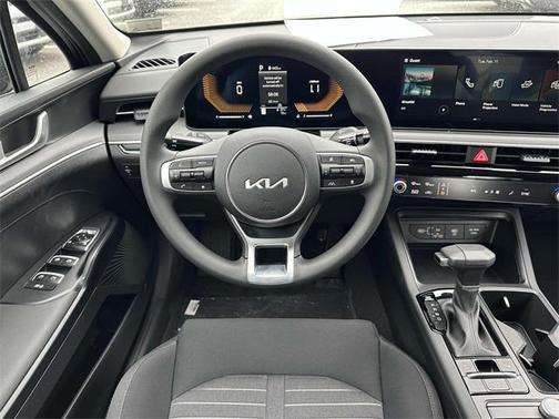 2025 Kia K5 LXS