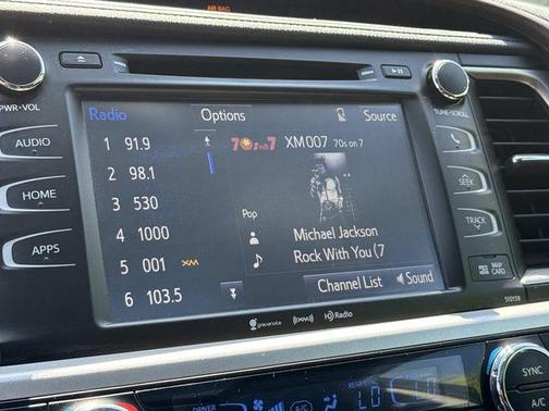 Ooh La La Rouge Mica 2016 Toyota Highlander XLE