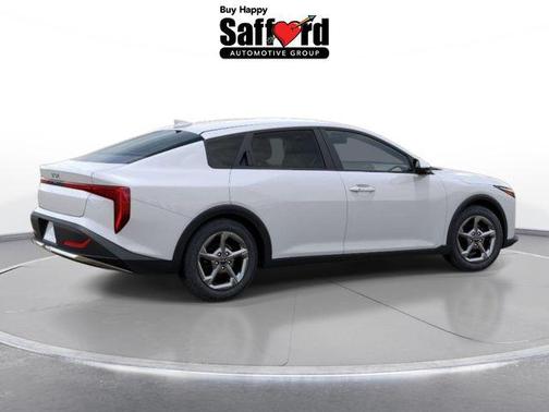 White Pearl 2026 Kia K4 LXS