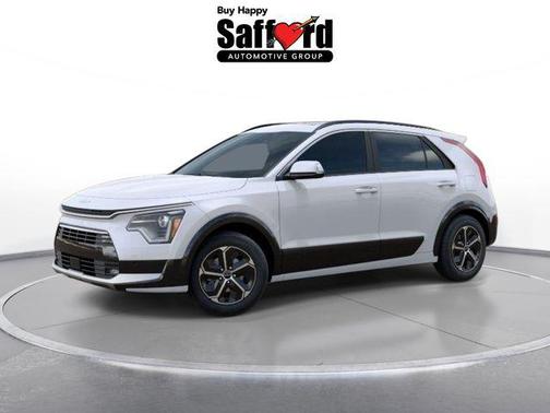 White Pearl 2026 Kia Niro SX