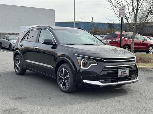 2025 Kia Niro SX