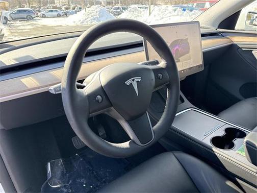 2024 Tesla Model Y Long Range Dual Motor All-Wheel Drive