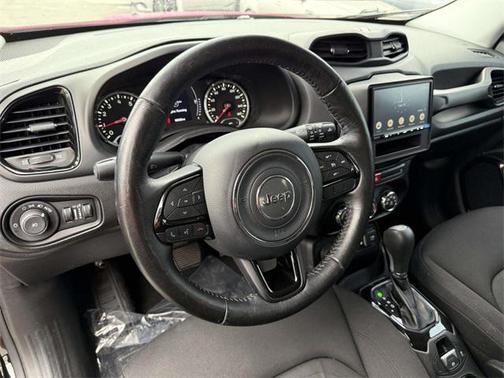 2017 Jeep Renegade Altitude