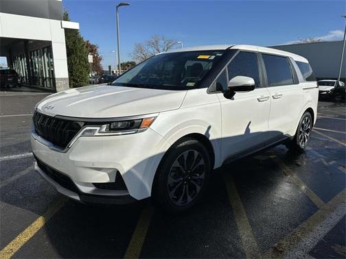 2022 Kia Carnival EX