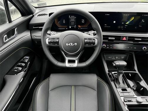 2025 Kia K5 GT