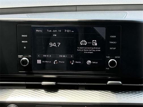 2023 Kia Carnival LX