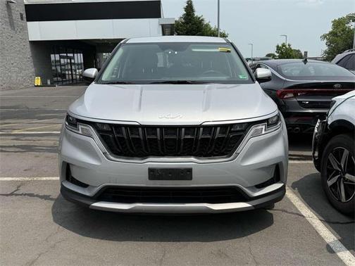 2023 Kia Carnival LX