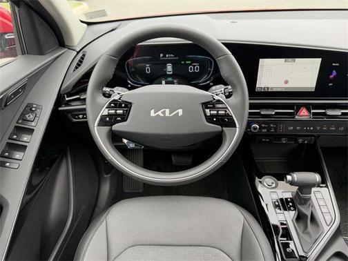 2025 Kia Niro SX