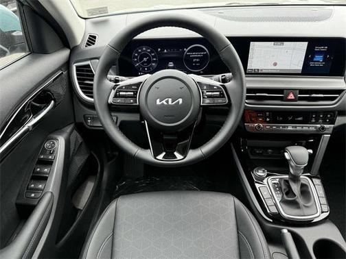 2025 Kia Seltos EX