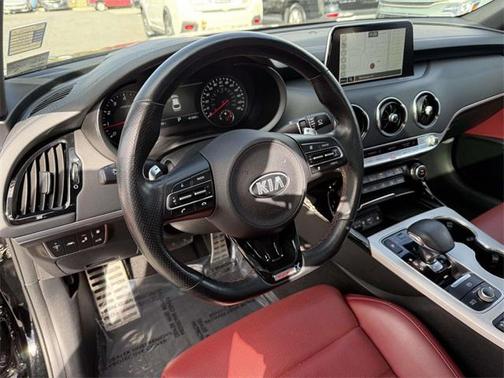 2021 Kia Stinger GT2