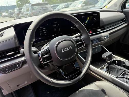 2026 Kia Carnival SX