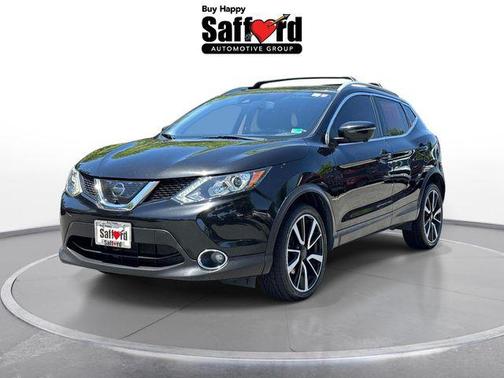 Magnetic Black 2017 Nissan Rogue Sport SL