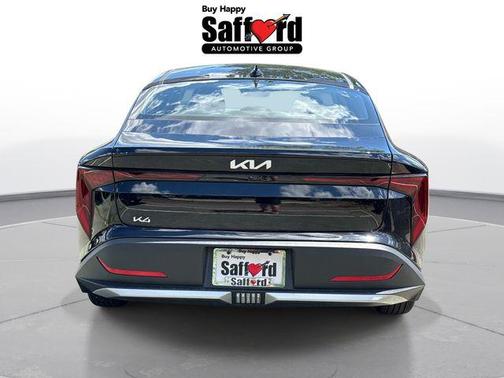 Aurora Black Pearl 2026 Kia K4 LXS