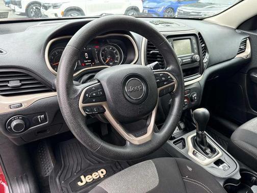 Deep Cherry Red Crystal Pearlcoat 2015 Jeep Cherokee Sport