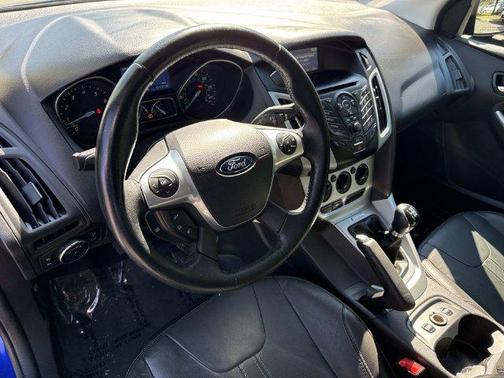Performance Blue Metallic 2014 Ford Focus SE
