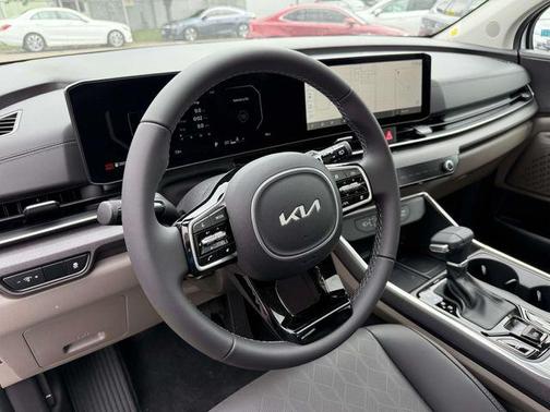 2026 Kia Carnival SX