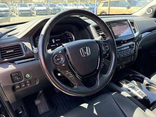 Black 2017 Honda Pilot Touring